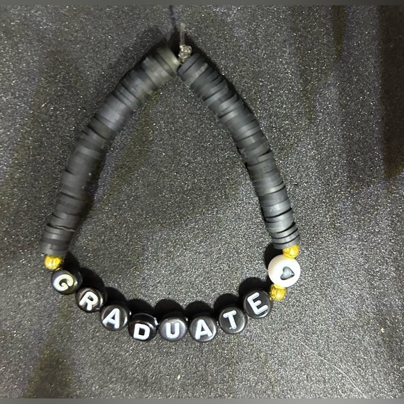 Graduate (High School) Heishi Bracelet - Picture 3 of 7